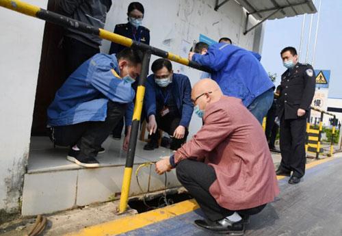 來(lái)賓市開(kāi)展企業(yè)復(fù)工地磅計(jì)量檢定活動(dòng) 預(yù)防地磅遙控